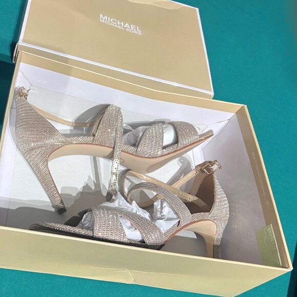 HTF Michael Kors Kinsley Glitter Chain-Mesh Sandal Gold 9.5M Heels NIB - Picture 1 of 8